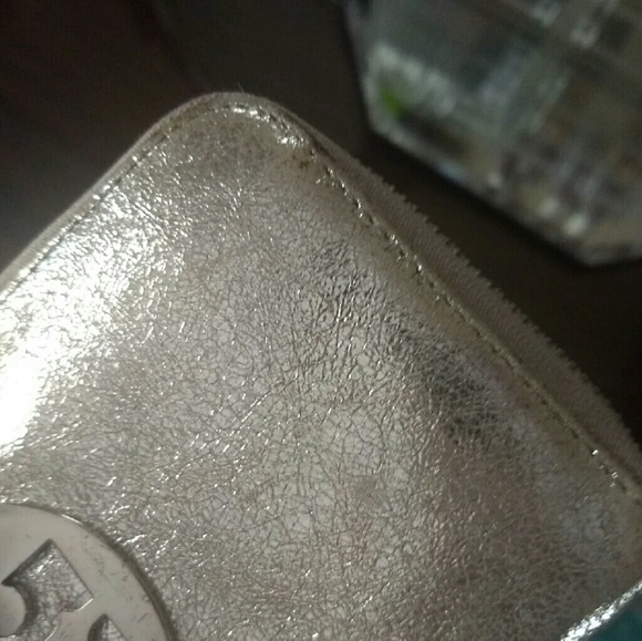 Silver Tory Burch wallet - Picture 5 of 5
